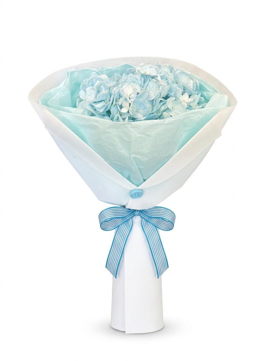 Buchet cu hortensia albastră